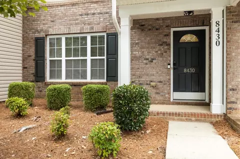 8430 Big Creek Ct, Matthews, NC 28105