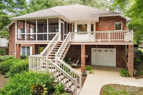 17929 Margie Ln, Norwood, NC 28128