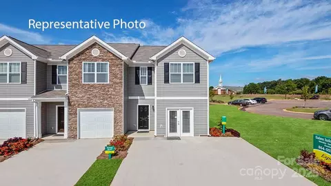 1322 Equestrian Ln, York, SC 29745