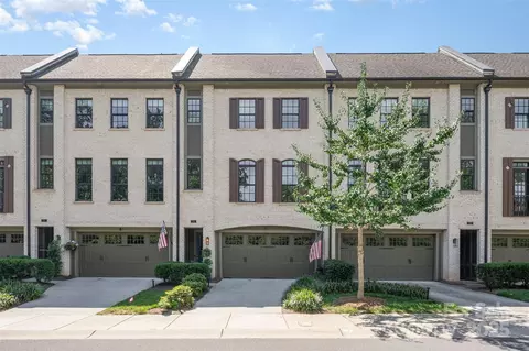 2934 Hillside Springs Dr, Charlotte, NC 28209