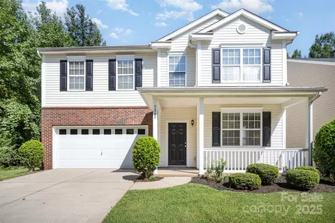 7325 Habitat Manor Dr, Matthews, NC 28105