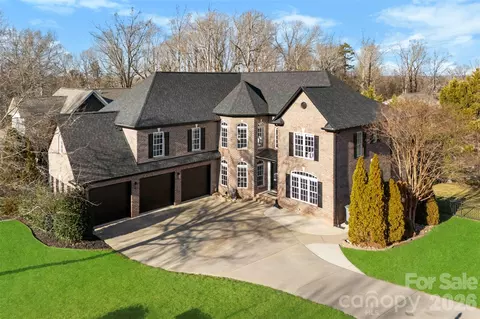 4134 Burnage Hall Rd, Harrisburg, NC 28075