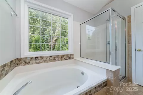 Bath - 200 Sidney Ct, Monroe, NC 28110 photo 2 of 3