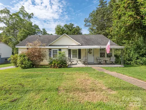 300 E Oneal St, Gaffney, SC 29340