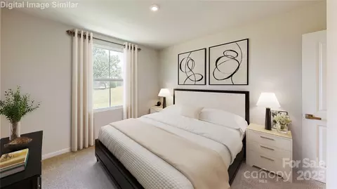 Bedroom - 3233 Riverbend St, Hickory, NC 28602 photo 2 of 4