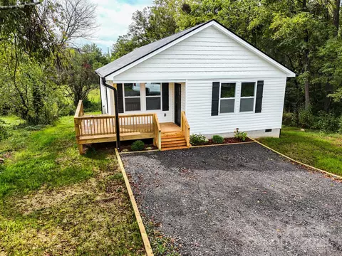 10 Neil Price Ave, Black Mountain, NC 28711