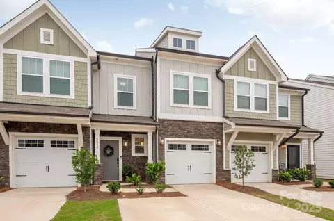 2038 Crooked Oak 16 Ln #16, York, SC 29745