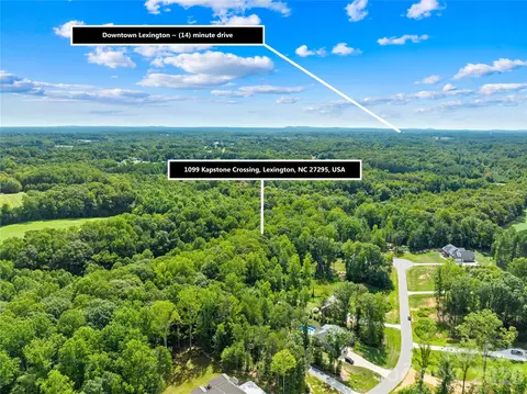 1099 Kapstone Xing, Lexington, NC 27295