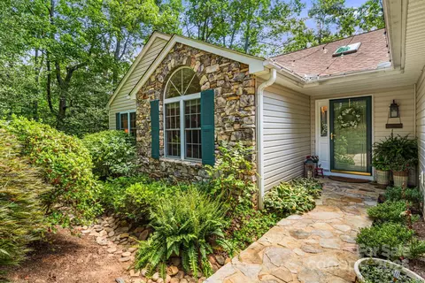12 New Cross South S, Asheville, NC 28805