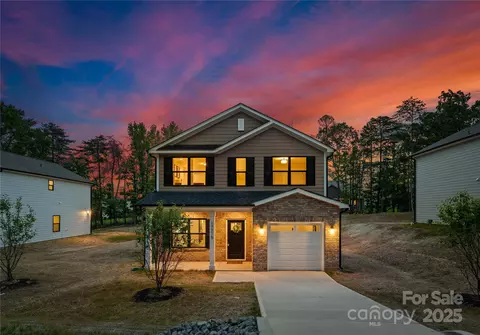 1419 Summerville Rd, Charlotte, NC 28214