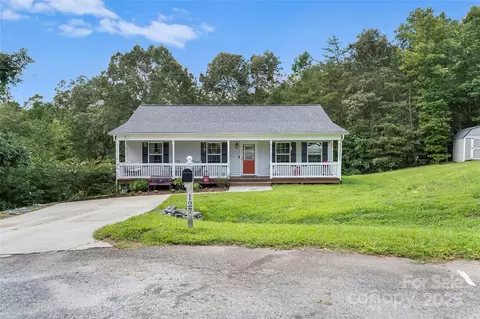 127 Serenity 3839 Ln #38/39, Hickory, NC 28601
