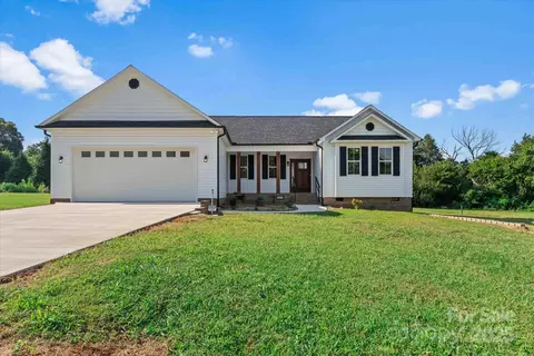 113 Cheval Trl, Cleveland, NC 27013