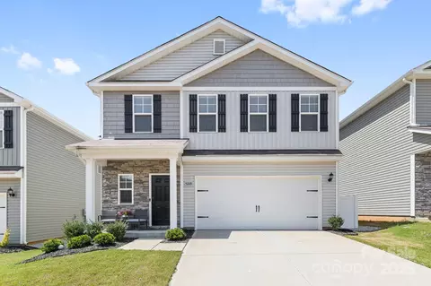 5220 Belstone Ln, Charlotte, NC 28215