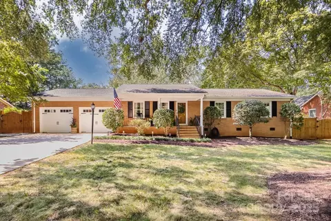 304 Hillcrest Dr, Huntersville, NC 28078