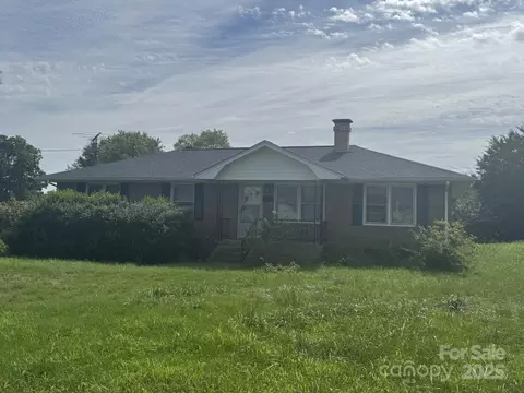 713 Meadowbrook Rd, Chester, SC 29706