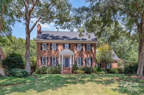 7301 St Clair Dr, Charlotte, NC 28270