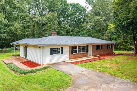 7624 George Hildebran Rd, Hickory, NC 28602