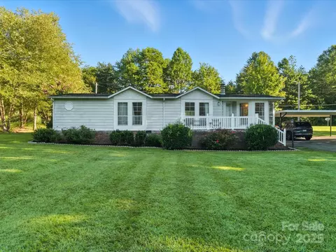 241 Presbyterian Rd, Mooresville, NC 28115