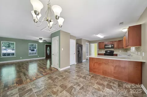 2540 Heather Ln, Lancaster, SC 29720 photo 16