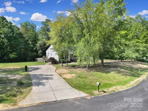 2540 Heather Ln, Lancaster, SC 29720 photo 6
