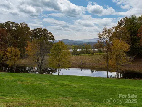 47 N Sweetwater Pond 54 Rd #54, Mills River, NC 28759