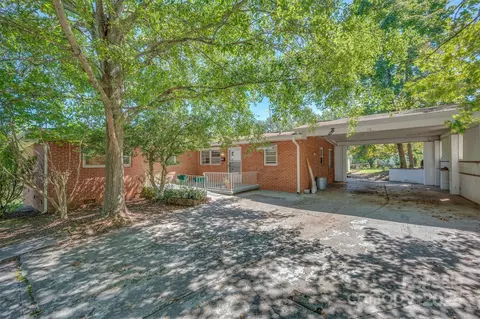 188 Academy St, Spindale, NC 28160
