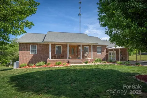 214 Excelsior Dr, Connelly Springs, NC 28612