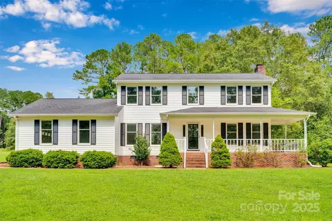 104 Silverina Ct, Shelby, NC 28152