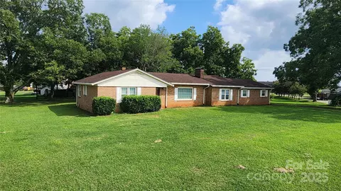 5826 St Peters Church Rd, Conover, NC 28613