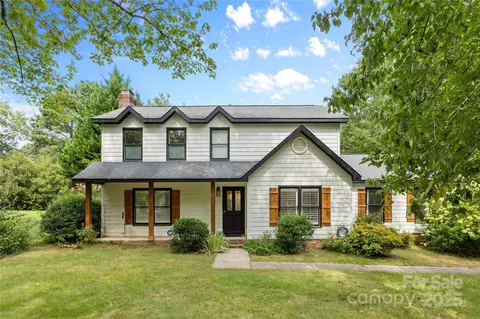 2359 Fernridge Ln, Matthews, NC 28105