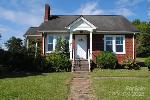 732 S Main St, Granite Quarry, NC 28146