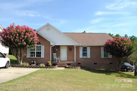 1211 Braxton Dr, Concord, NC 28025