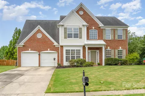 7633 Rathburn Ln, Charlotte, NC 28277