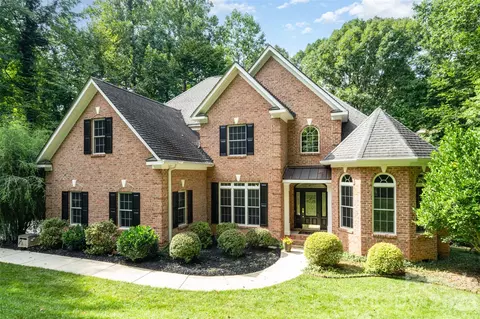 112 Eagle Chase Ln, Troutman, NC 28166