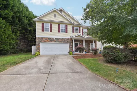 4008 Cascade Dr, Gastonia, NC 28056