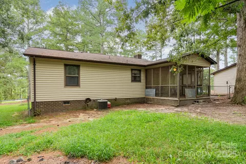476 Wateree St, Lancaster, SC 29720 photo 36