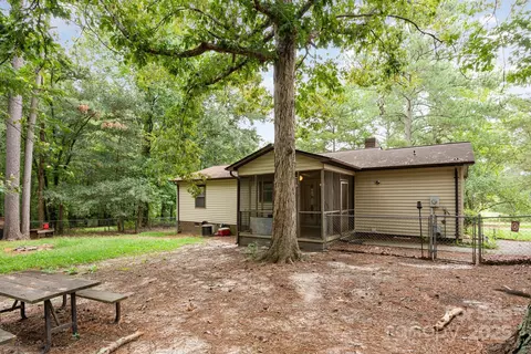 476 Wateree St, Lancaster, SC 29720 photo 37