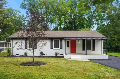 6558 Covecreek Dr, Charlotte, NC 28215