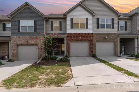 5216 Spanish Ivy Ln, Indian Land, SC 29707