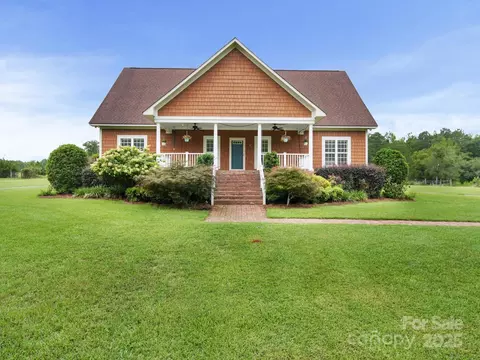 1393 Wateree Rd, Ridgeway, SC 29130
