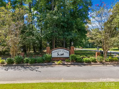 1391 Colwick Ln, Rock Hill, SC 29732
