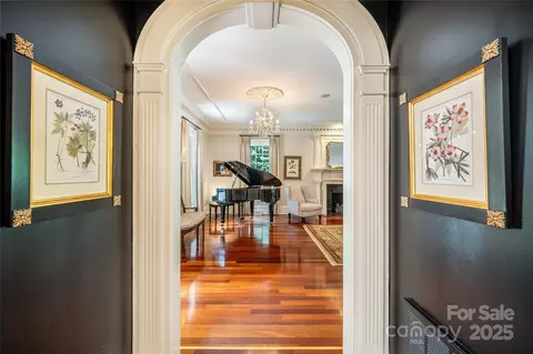 Entry Way - 2665 Rolling Hills Dr, Monroe, NC 28110 photo 3 of 8