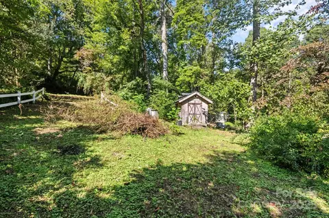 7 Maple Dr, Brevard, NC 28712 photo 3