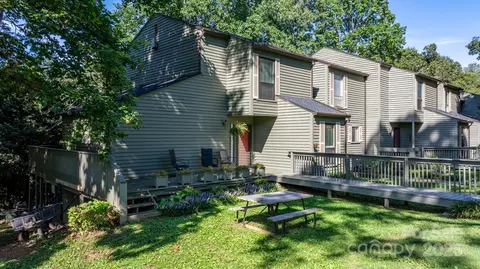 4340 N Center 601 St #601, Hickory, NC 28601