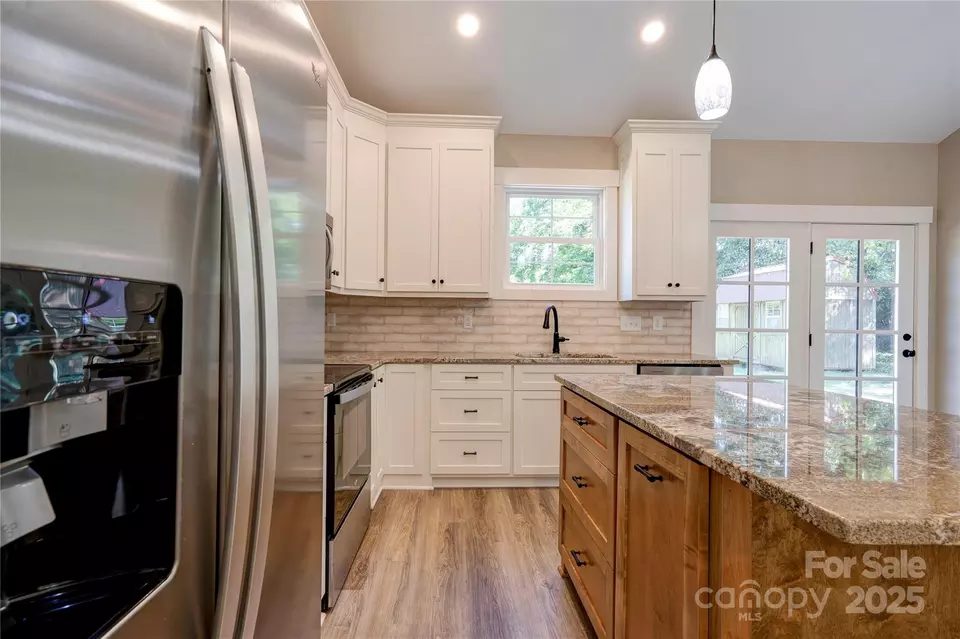 Kitchen - 114 Hendricks St, Kings Mountain, NC 28086 photo 4 of 4