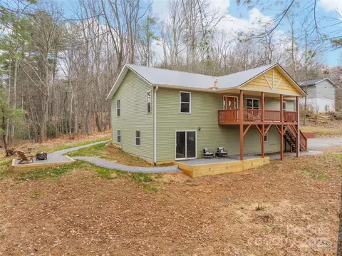 11 Tahchee Trl, Fletcher, NC 28732