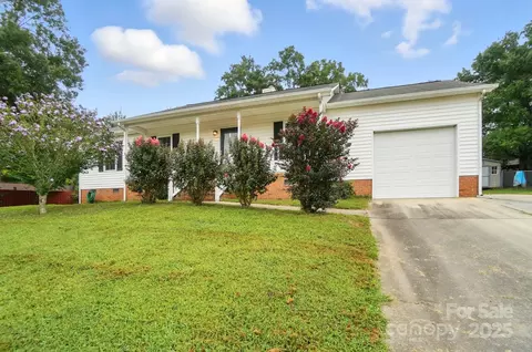 1670 Midbrook Dr, Rock Hill, SC 29732