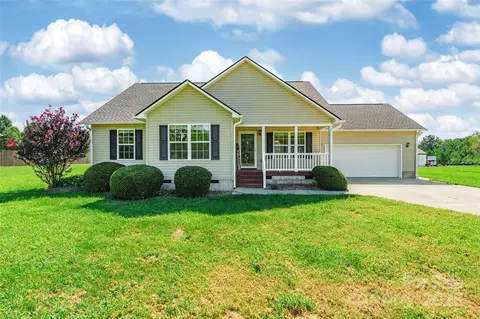 281 Springlake Rd, York, SC 29745