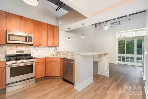 3920 Sharon 215 Rd #215, Charlotte, NC 28211