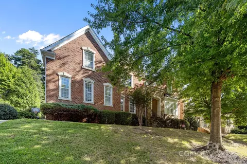 13721 Glen Abbey Dr, Charlotte, NC 28278